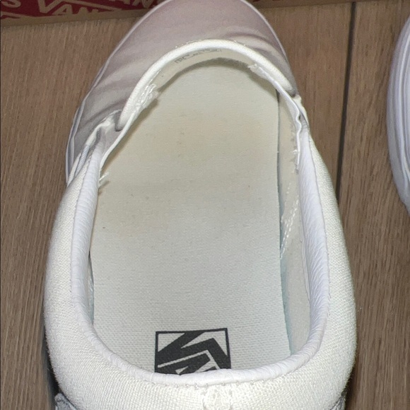 Vans Classic White Slip-On Shoes (Unisex) US Men’s 10.5 / US Women’s 12 - Picture 13 of 16